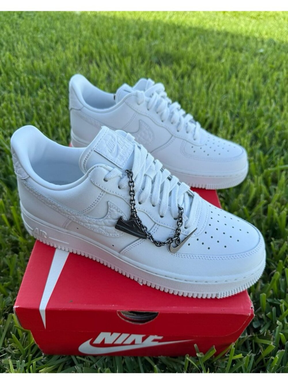* 10 WOMEN'S NIKE AIR FORCE ONE 1 07 LOW WHITE IM6485-121 SNEAKERS SPORTSWEAR